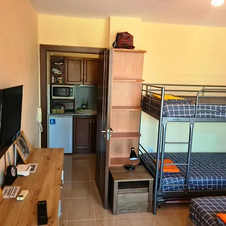 под наем на първа линия море Apartmán *